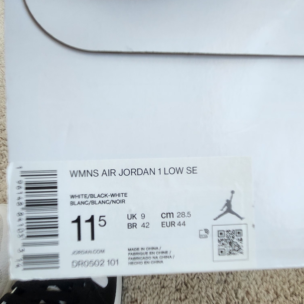 Air Jordan 1 Low SE Homage Split White Black - Picture 9 of 10